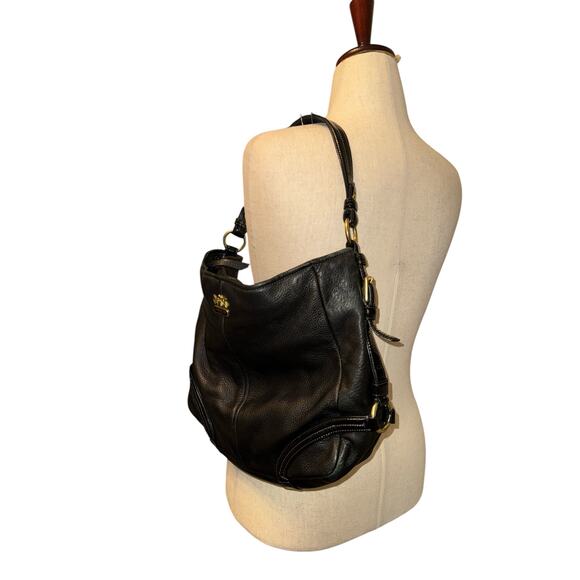 Coach Chelsea black leather shoulder bag hobo with patent trim and COA - Picture 7 of 13